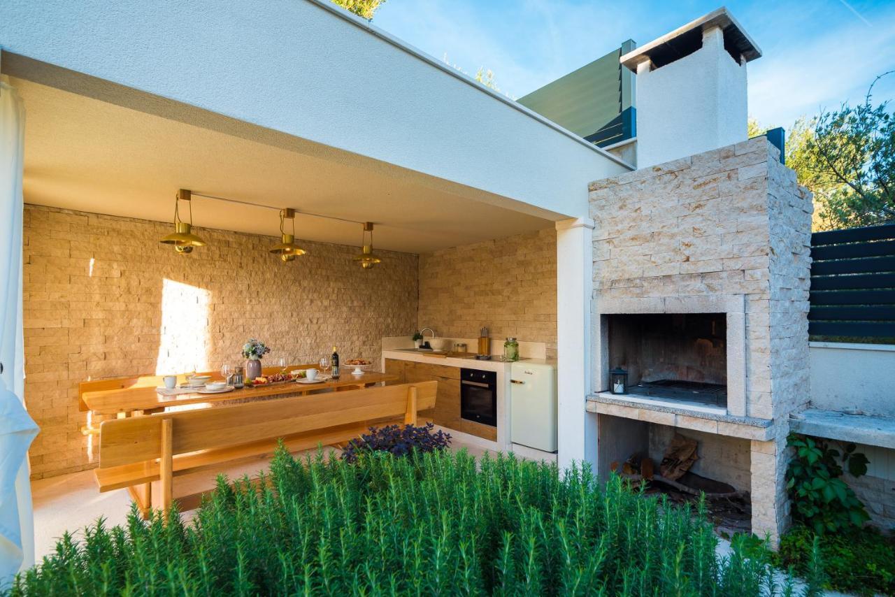 Villa Vruja Писак Экстерьер фото
